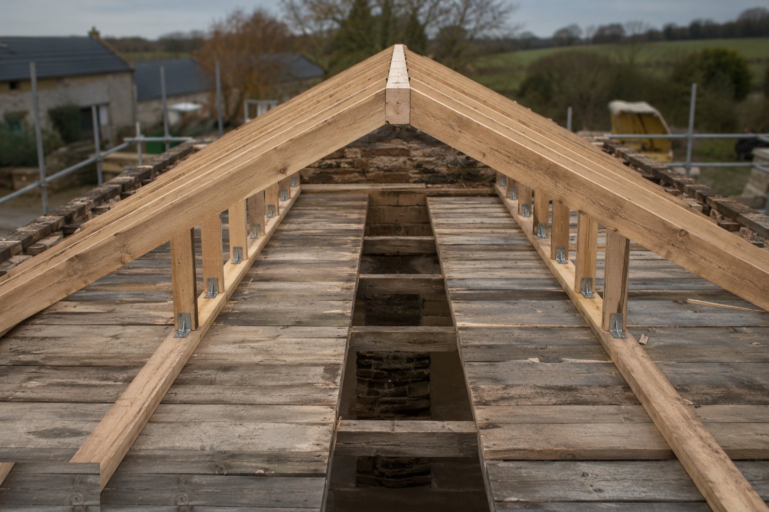 Set out the plates and the ridge — Cut roofs and traditional carpentry, step 1